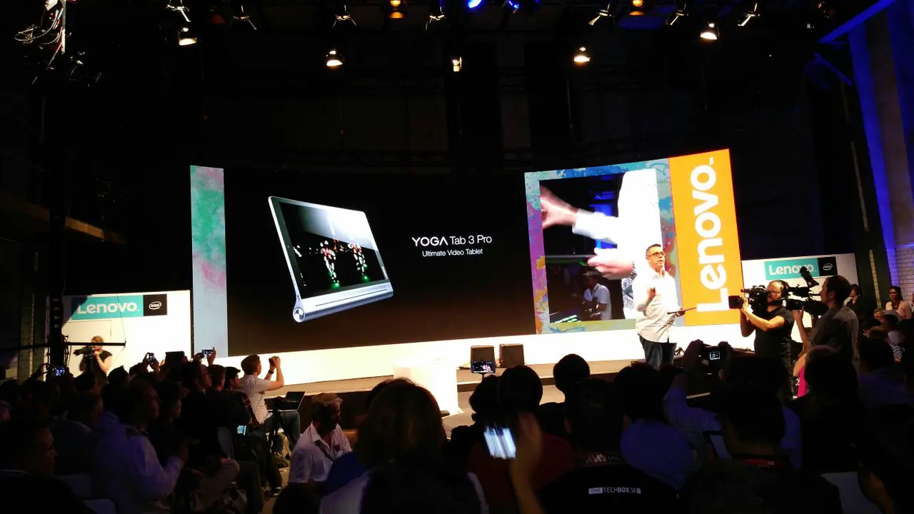 Lenovo Yoga Tab 3 Pro Beri Sensasi Nonton Bioskop Mini