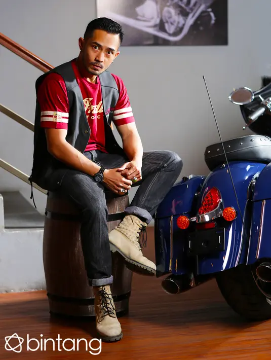 Salah satu hal yang membuat Yama ingin terus mencari dan mencari lagi batu yang baru karena masih banyak yang belum tergali. (Galih W. Satria/Bintang.com)