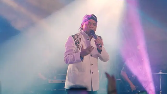 Didi Kempot sebagai Lord Didi dalam Sobat Ambyar. (Foto: Dok. @sobatambyarfilm)