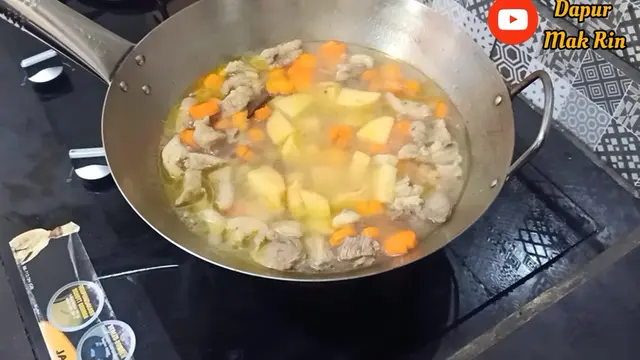 Lembut dan Bebas Prengus, Begini Trik Masak Sup Tetelan Sapi Pakai Tambahan 3 Bahan Dapur
