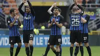 Pemain Inter Milan rayakan selebrasi usai menang 3-0 atas Hellas Verona (AP Photo/Luca Bruno)