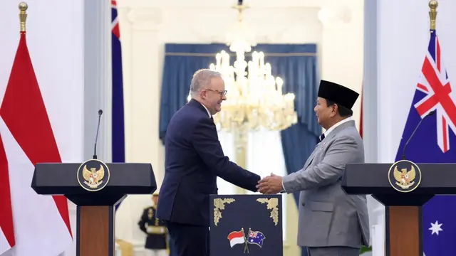 Presiden Prabowo Subianto menjajaki penguatan kerja sama di berbagai bidang bersama Perdana Menteri Australia Anthony Albanese di Istana Merdeka, Jakarta, Jumat (6/2/2025).