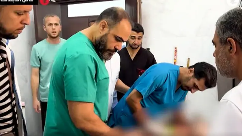 Viral Momen Dokter Palestina Ikhlaskan Sang Anak yang Meninggal Akibat Perang