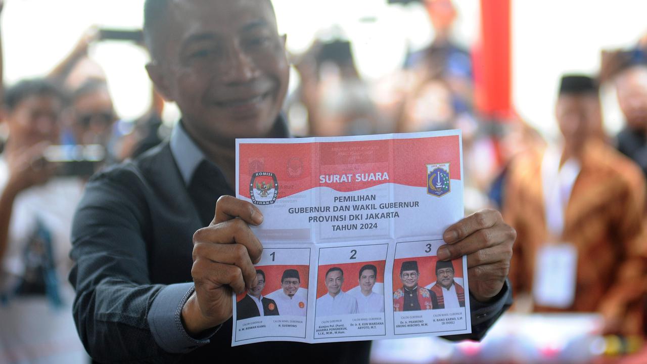 Dharma Pongrekun nyoblos di TPS 31 Lebak Bulus