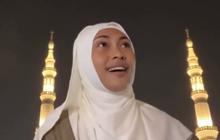 Video Novia Bachmid Asik Bernyanyi di Pelataran Masjid Nabawi Jadi Sorotan hingga Muncul Pro dan Kontra