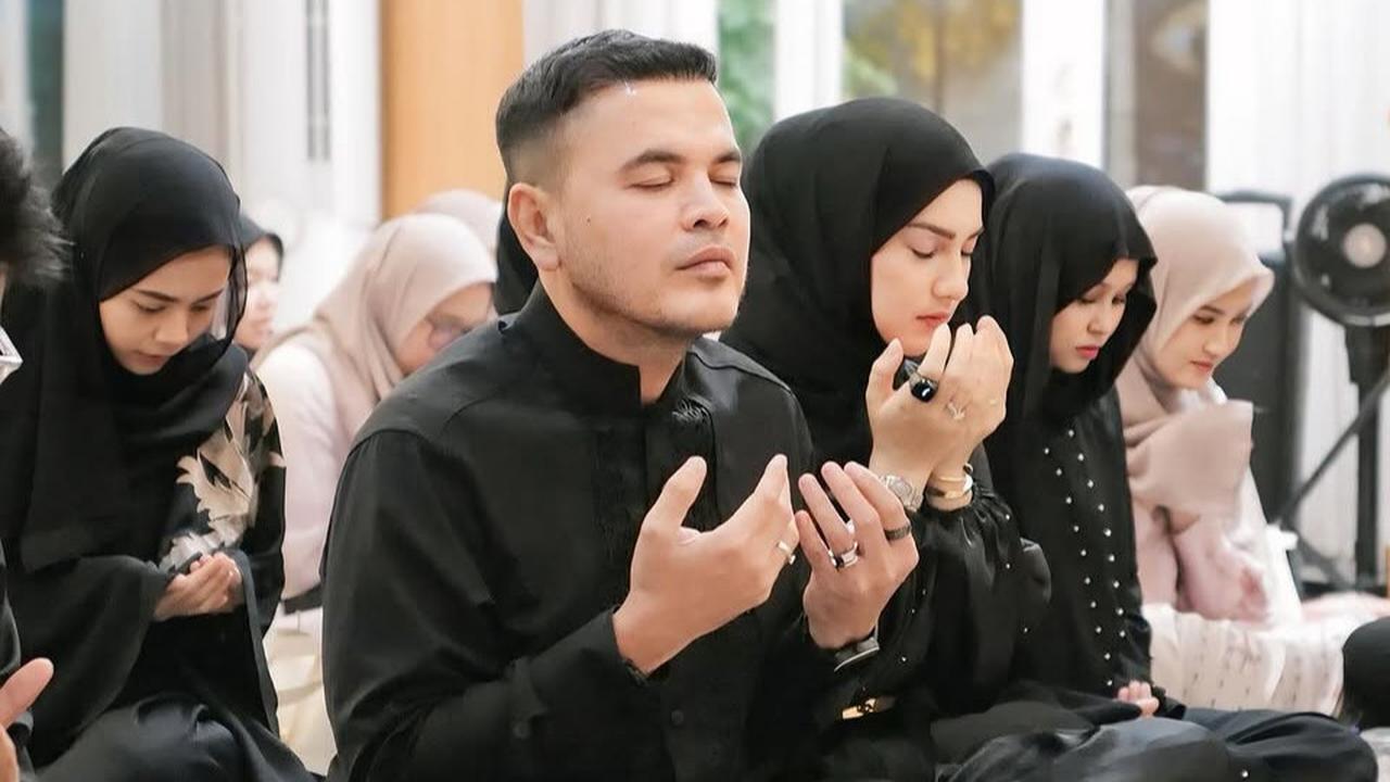 Sambut Bulan Suci Ramadan, Irish Bella dan Haldy Sabri Gelar Pengajian di Rumah Barunya