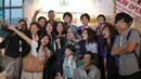 Keseruan peserta nonton bareng di Blitz Megaplex, Jakarta, Sabtu (14/11/2015). Nonton bareng tersebut digelar oleh Liputan6.com dan Quipper Video. (Liputan6.com/Angga Yuniar)