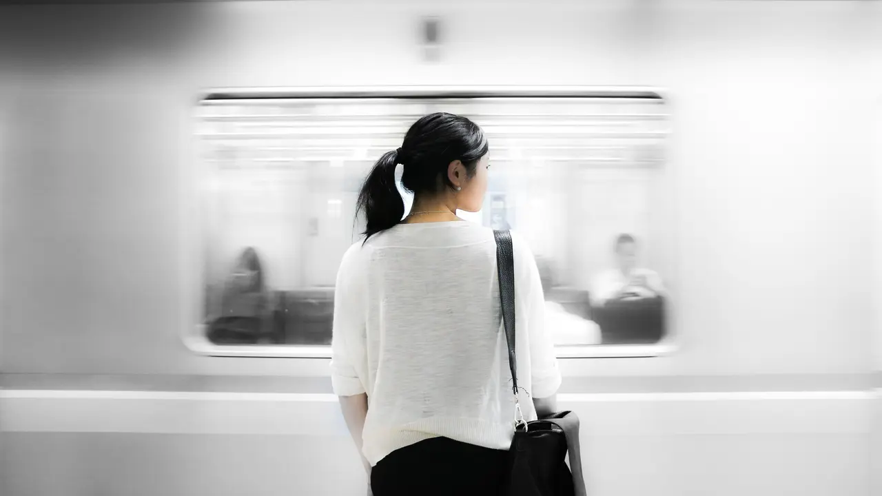 [Fimela] Kereta Api