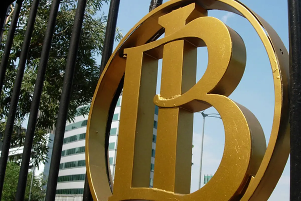 multi-bank-indonesia-7-131220c.jpg