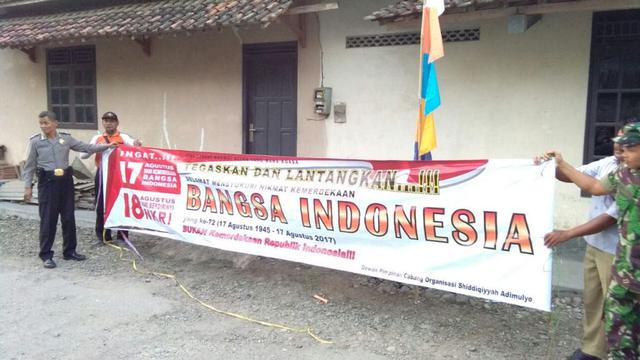 Warga Resah Muncul Spanduk Kontroversial Jelang Hut Ri Ke 72