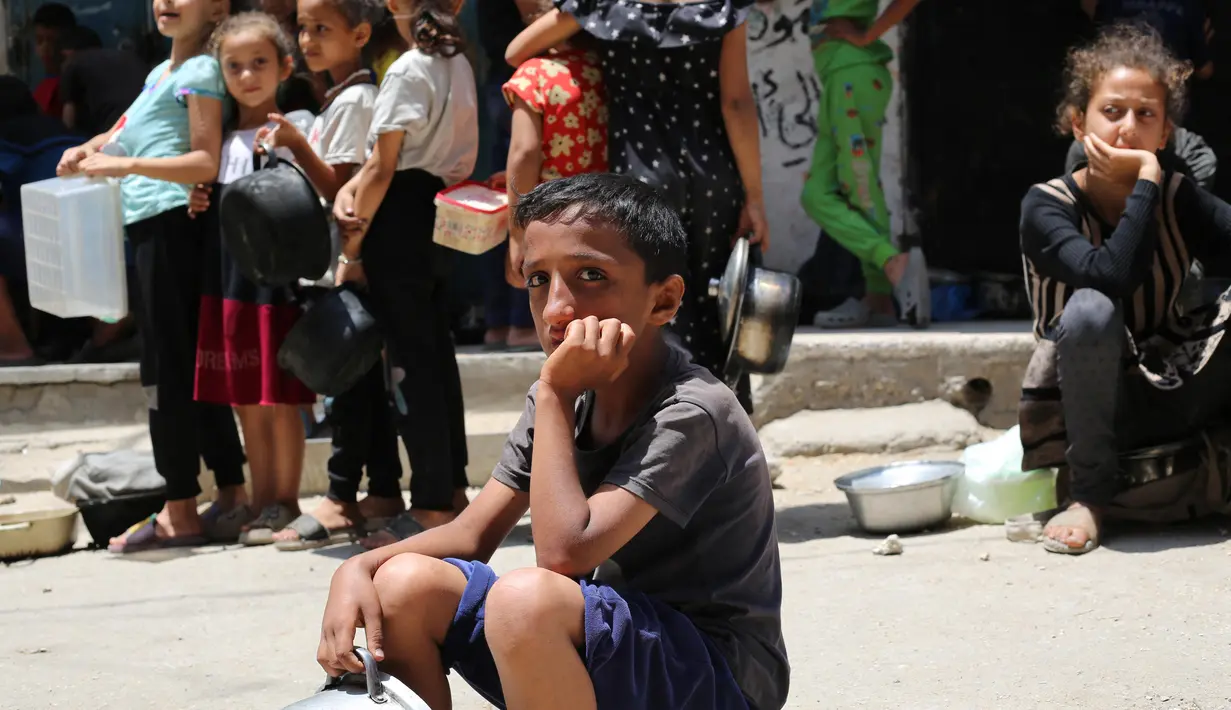 Menurut Stephane Dujarric, setiap kasus ini dapat dicegah. Sayangnya, makanan, air, dan perawatan gizi yang sangat dibutuhkan anak-anak ini dihalangi untuk menjangkau ke mereka. (Eyad BABA/AFP)