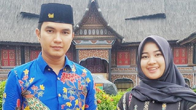 5 Potret Kebersamaan Anak Aldi Taher dan Calon Istrinya, Sudah Akrab