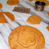 Permen dalgona. (dok. Instagram @lacasitadeazucar/https://www.instagram.com/p/CUV4wAcMMs7/)