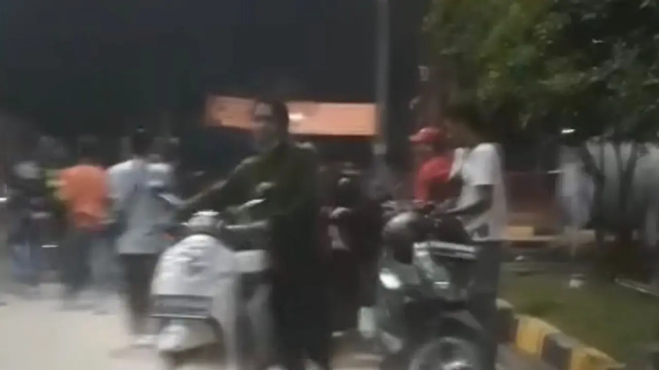 Sejumlah pengendara mengeluhkan kendaraan mereka mengalami gangguan mesin usai mengisi BBM Petralite di SPBU Parungpanjang.