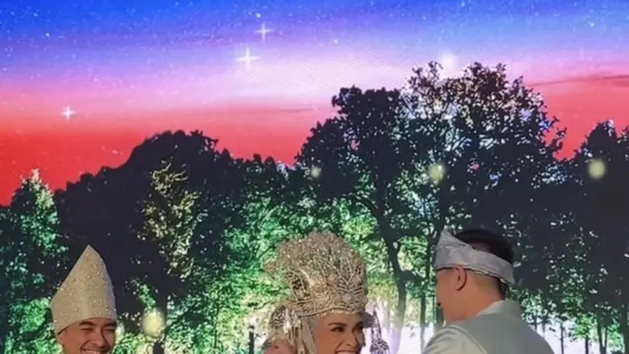 Adu Gaya Nagita Slavina vs Selvi Ananda Kondangan ke Pernikahan Putri Zulhas dan Zumi Zola