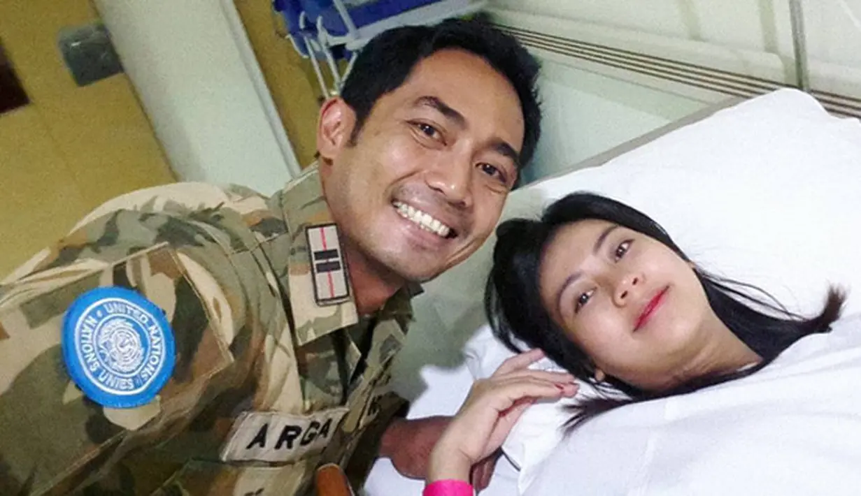 Setelah berbagai usaha ia merasa gagal, Yama  lantas mencari pengacara demi rumah tangganya. Yam berharap, pengacara bisa menjadi penengah rumah tangga yang sedang dihadapi sekarang ini. (Instagram/yamacarlos7)