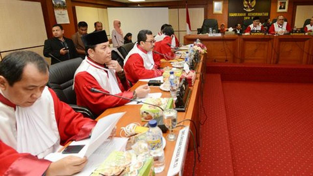 Ini jawaban pihak-pihak yang namanya disebut dalam transkrip