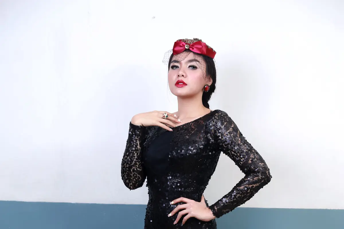 [Bintang] Vicky Shu