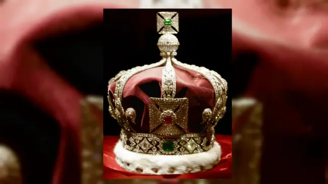 Imperial Crown. (Sumber Wikimedia Commons)