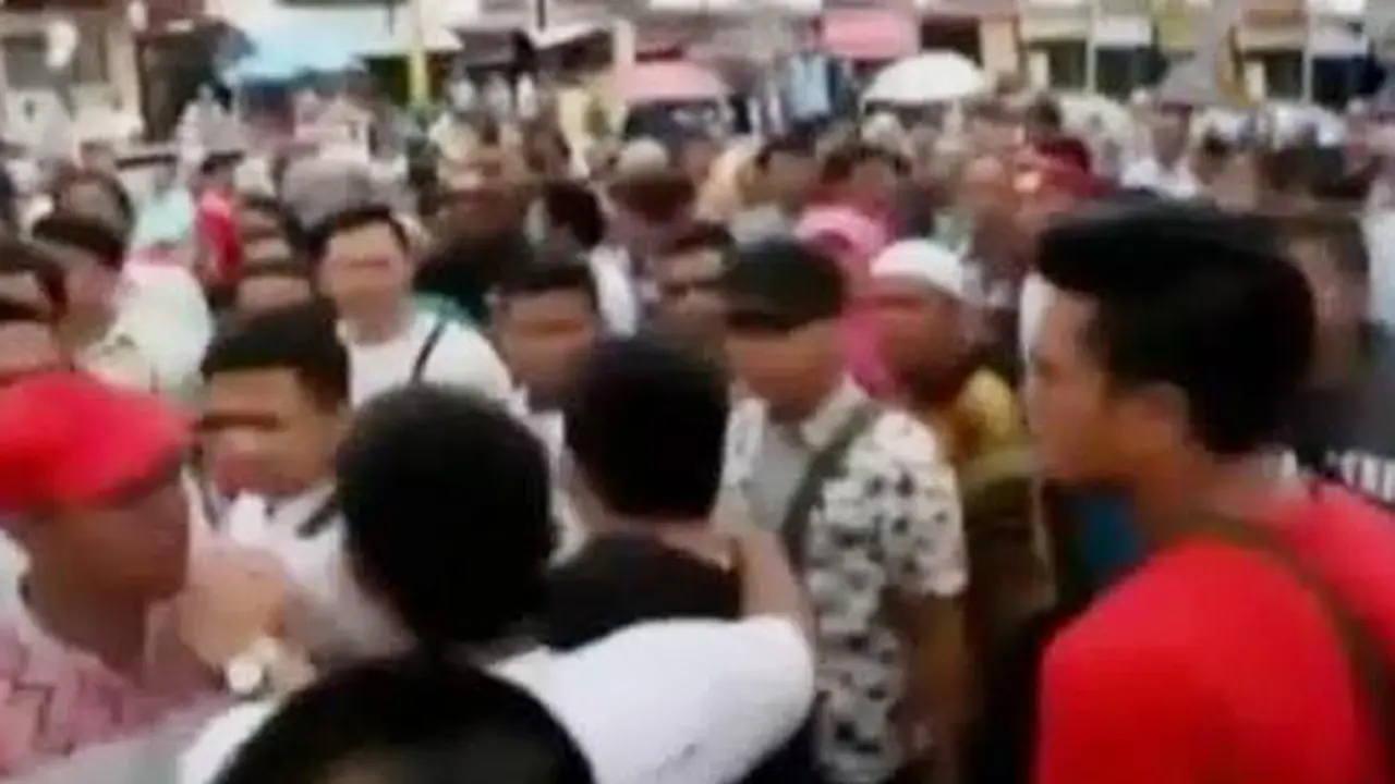 Ricuh Pedagang Pasar