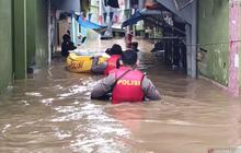 Banjir Jakarta Timur Meluas: Kali Ciliwung Rendam Puluhan RT hingga Tiga Meter