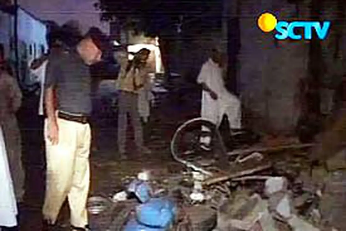 080708abom-karachi.jpg