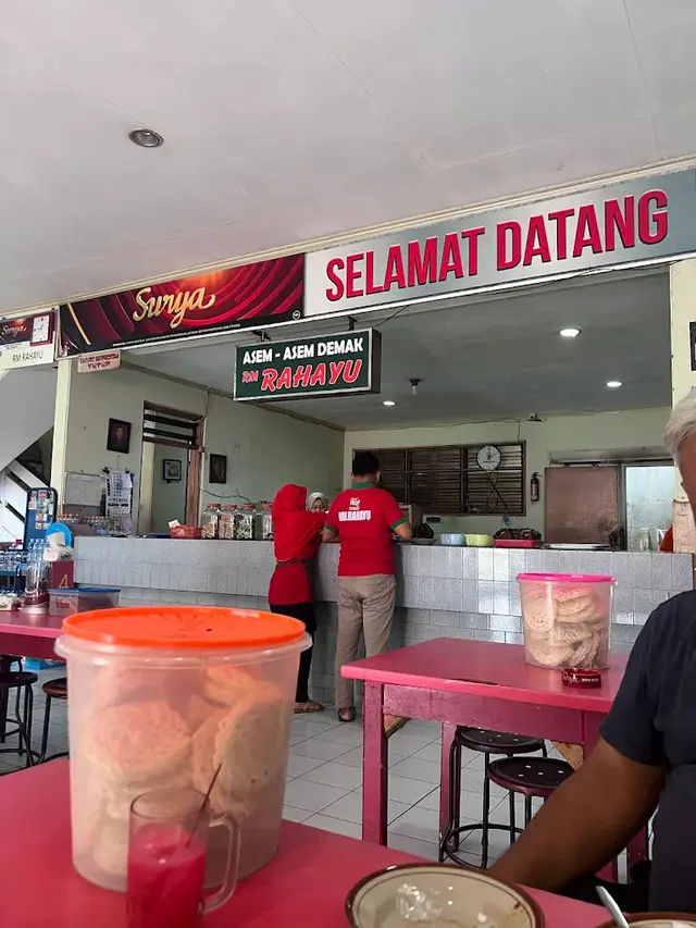 19 Rekomendasi Tempat Makan Enak di Demak Jawa Tengah 2025, Surganya Kuliner Khas & Hits