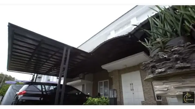 7 Potret Isi Rumah The Daddies Hendra dan Ahsan, Ruang Pialanya Curi Perhatian
