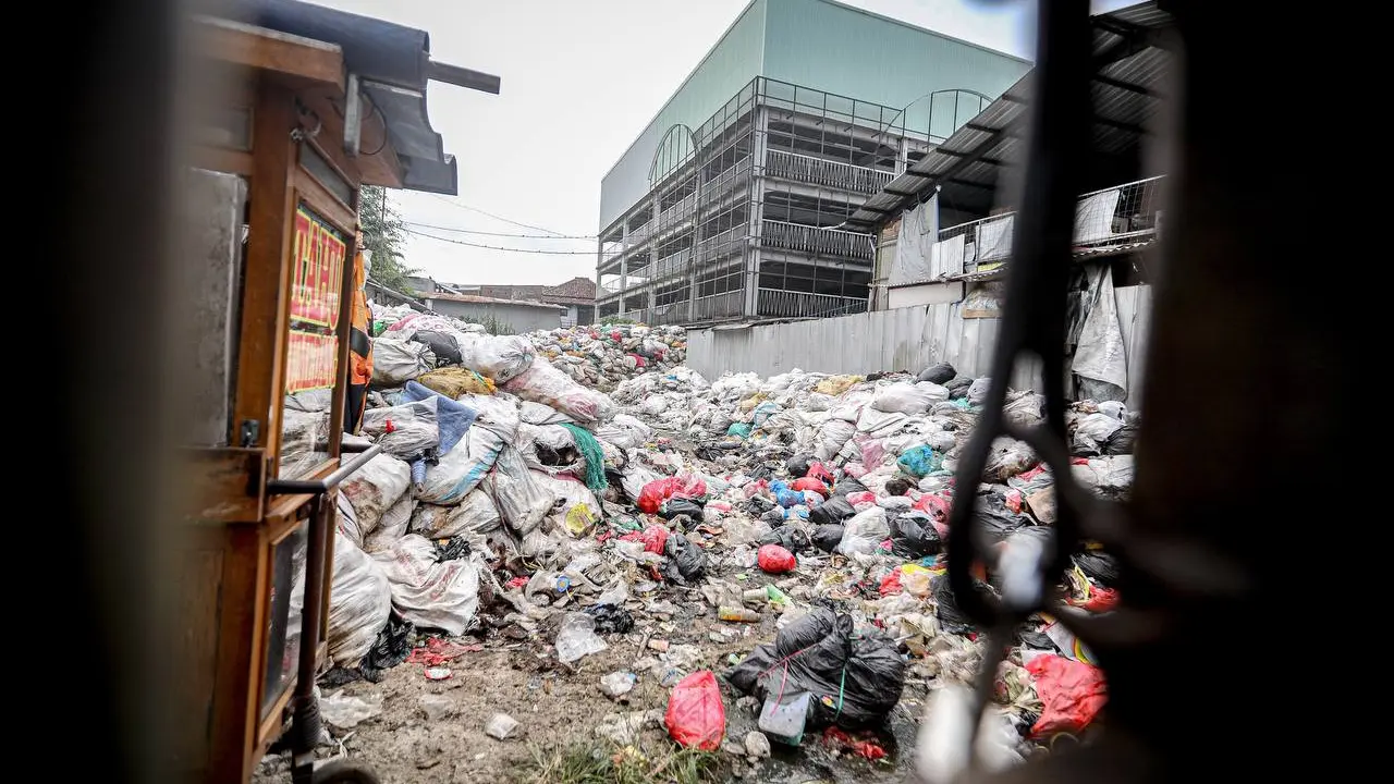 sampah pasar, bandung
