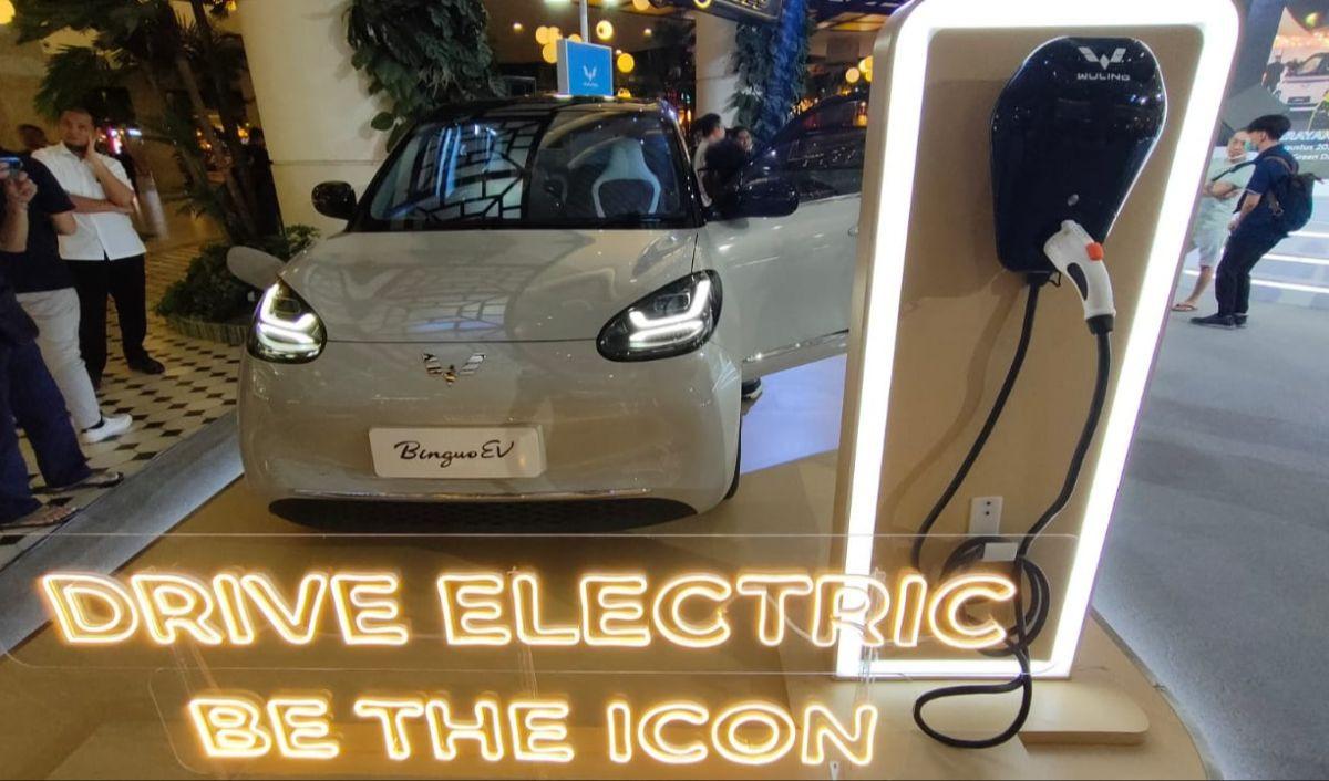 Namun, apakah harga jualnya lebih mahal dibandingkan Air ev, harga jual belum ada karena didiskusikan secara internal.&nbsp;