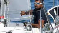 Pelaut asal India Abhilash Tomy alami kecelakaan bersama perahu layarnya Thuriya di tengah Samudera Hindia (AFP)