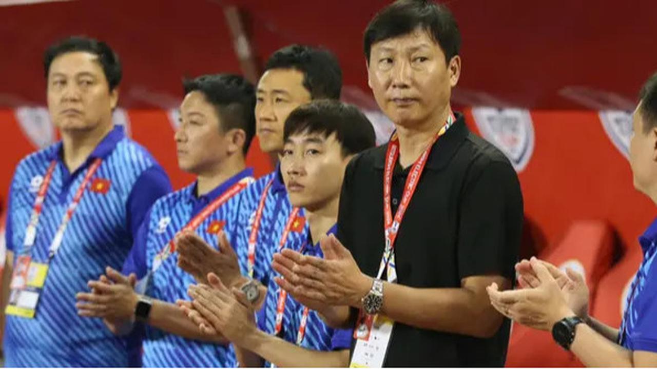 Saksikan Live Streaming MU Vs ASEAN All-Stars, Kick-Off 19.45 WIB Malam ini
