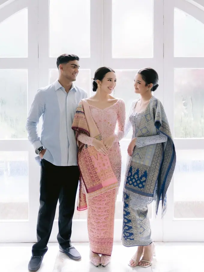 Kakak-Adik Good Looking, Pesona Anggun Cut Keysha Berkebaya di Acara Pertunangan Beby Tsabina