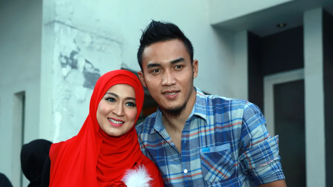 Gunawan Dwi Cahyo dan Okie Agustina
