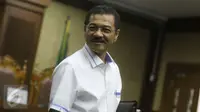 Mantan Menteri Dalam Negeri (ketiga kiri) Gamawan Fauzi usai menjadi saksi dalam sidang perkara dugaan korupsi proyek e-KTP di Pengadilan Tipikor Jakarta, Kamis (16/3). (Liputan6.com/Helmi Afandi)