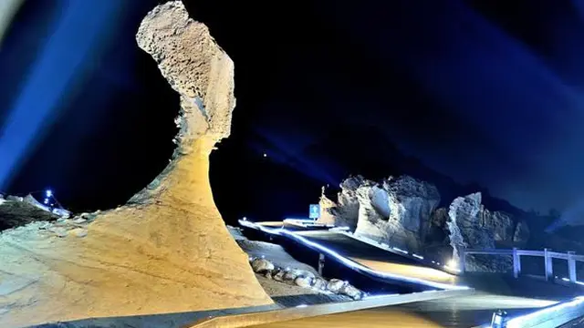 Times of Rocks in Yehliu (Istimewa)