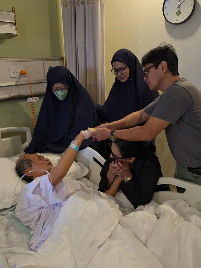 Potret Shahnaz Haque dan Gilang Ramadhan Jenguk Kakek di Rumah Sakit, Banjir Doa dari Netizen