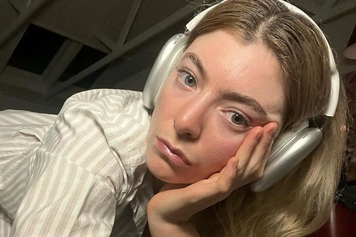 Lorde (Image source: Instagram @lorde)