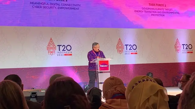 Prof. Bambang Brodjonegoro selaku Lead Co-Chairs dari T20 Indonesia dalam pidato pembukaan KTT T20 yang digelar di Nusa Dua, Bali pada 4-6 September 2022.