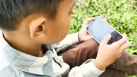 Pakar Ungkap Dampak Anak Terlalu Lama Buka Media Sosial