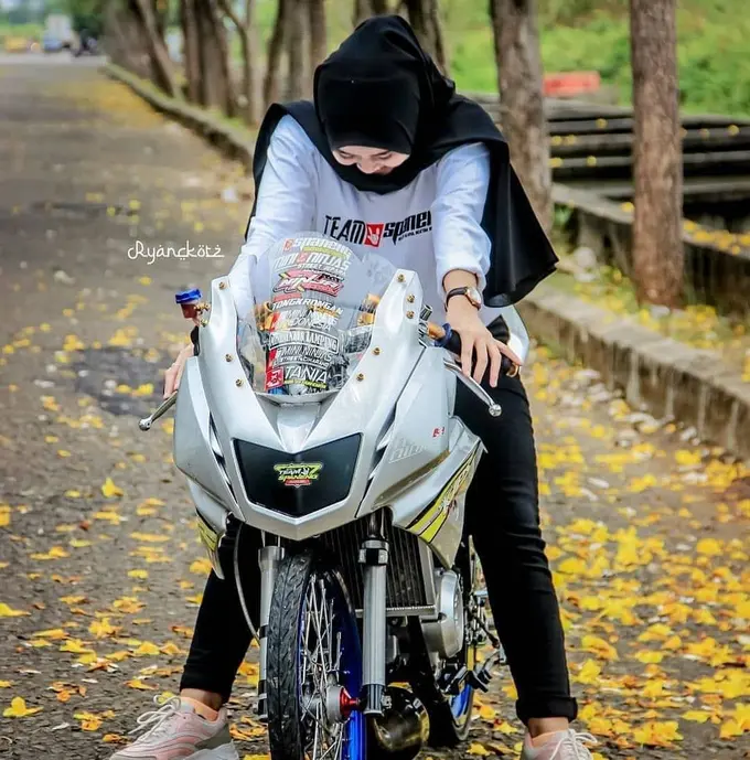 Potret Modifikasi Kawasaki Ninja Jari-jari Beserta Modelnya yang Cantik