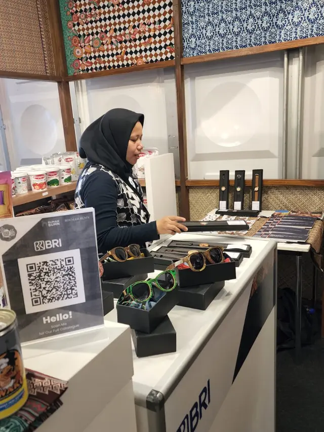 Usaha Mikro Kecil dan Menengah (UMKM) asal Solo, Jawa Tengah, Loosewood menjadi salah satu produk yang terpilih meramaikan event internasional Pasar Tong Tong di Belanda.