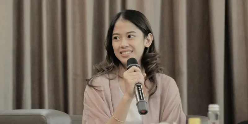 Momen Sabina Katya Jadi Pembicara di Kampusnya, Beri Inspirasi Untuk Anak SMA