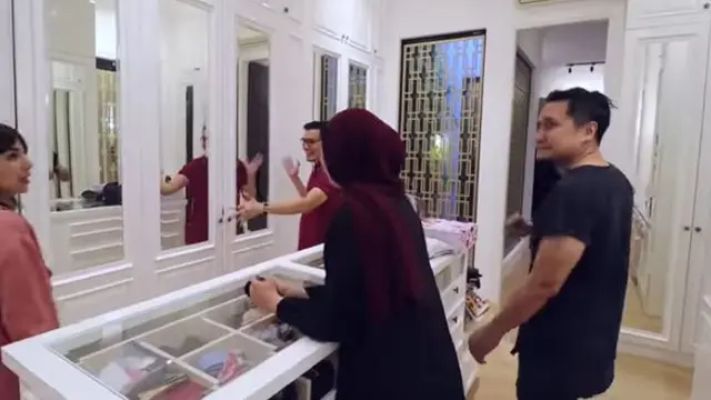 Kamar Arie Untung dan Fenita