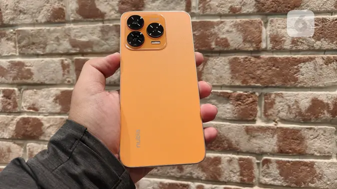<p>Penampakan Nubia V70 Design yang siap meluncur di Indonesia. (Liputan6.com/Agustinus M. Damar)</p>