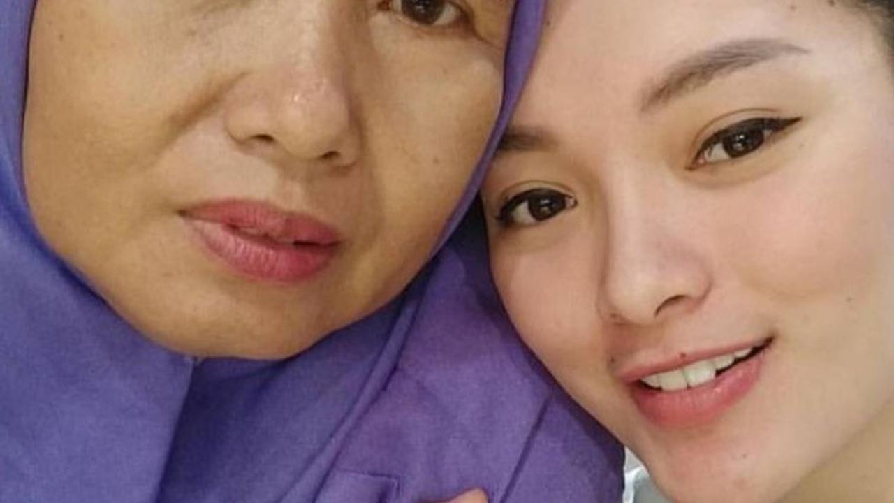 Tampil Sederhana Saat Bepergian