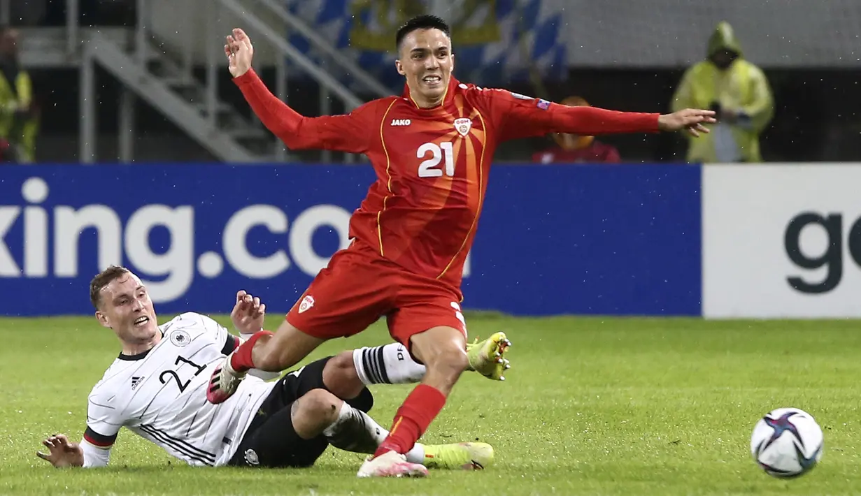 Hingga 15 menit pertama, Makedonia Utara hanya mengandalkan serangan balik menyiasati serangan sporadis Timnas Jerman. (AP/Boris Grdanoski)