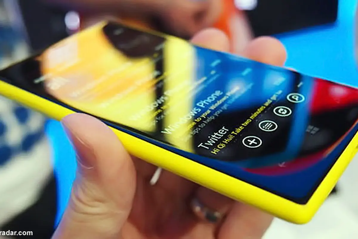 nokia-lumia-520-130610b.jpg
