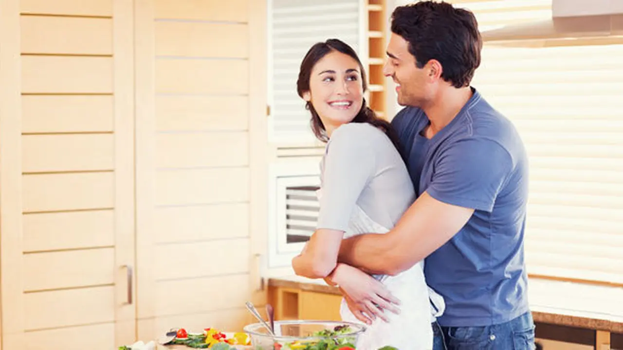 (C) shutterstock