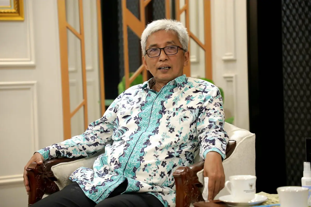Menaker Ida Fauziyah menerima Dubes RI untuk Malaysia, Hermono di kantor Kemnaker Jakarta, Kamis (17/3/2022). (Dok Kemnaker)